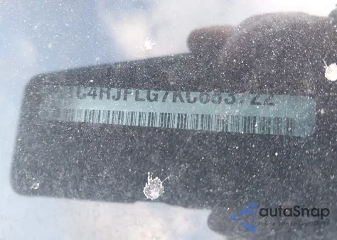 2019 Jeep Grand Cherokee Trailhawk 4X4 z USA, uszkodzony, nr VIN 1C4RJFLG7KC683722